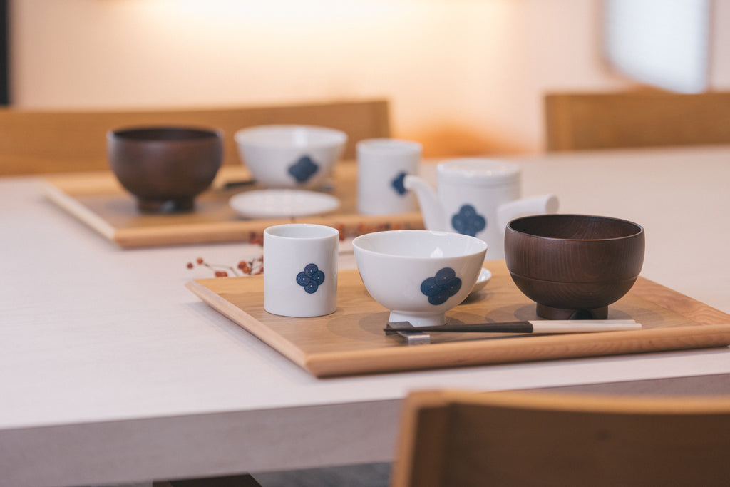 柳 宗理 / 柳 和食器シリーズ 醤油さし【古白磁 染付紋・渦】