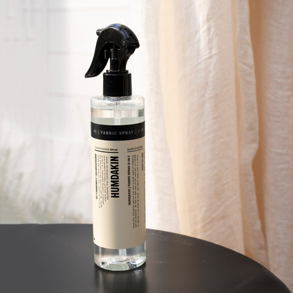 HUMDAKIN（ハムダキン）ファブリックスプレー カモミール＆シーバックソーンの香り 300ml