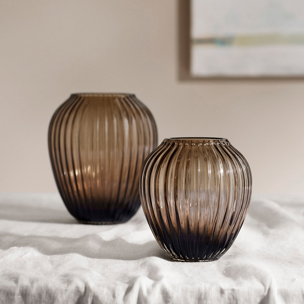 KÄHLER（ケーラー）HAMMERSHØI Vase（ハンマースホイ ヴェース）ガラスベース（ウォールナット） H14cm