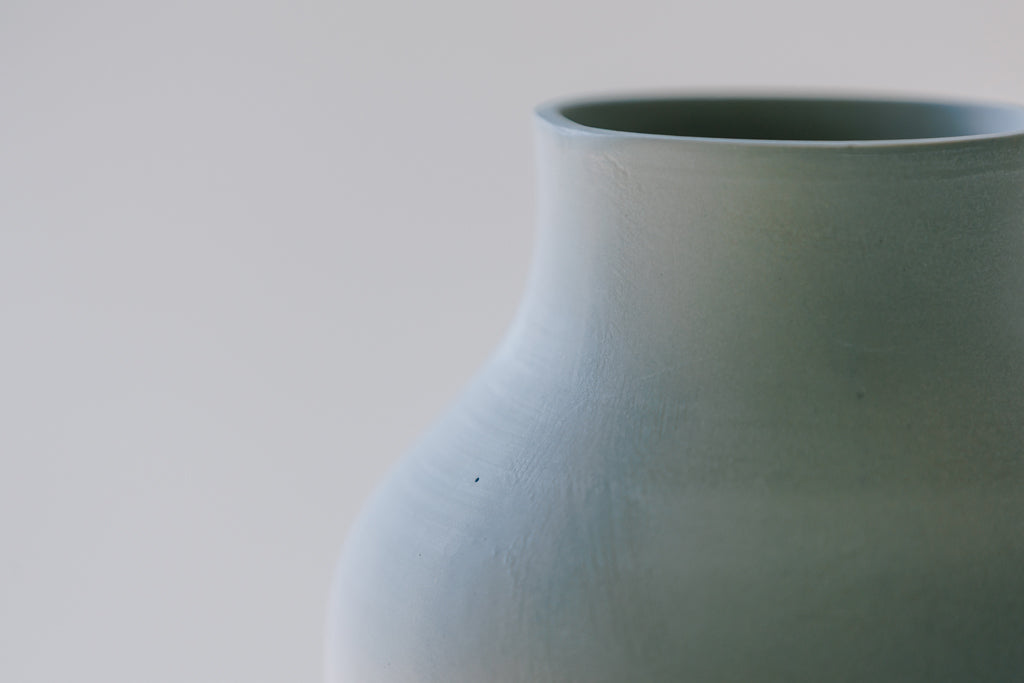KÄHLER（ケーラー）OMAGGIO CIRCULARE（オマジオ サーキュラー）ベース（グレー） H12.5cm