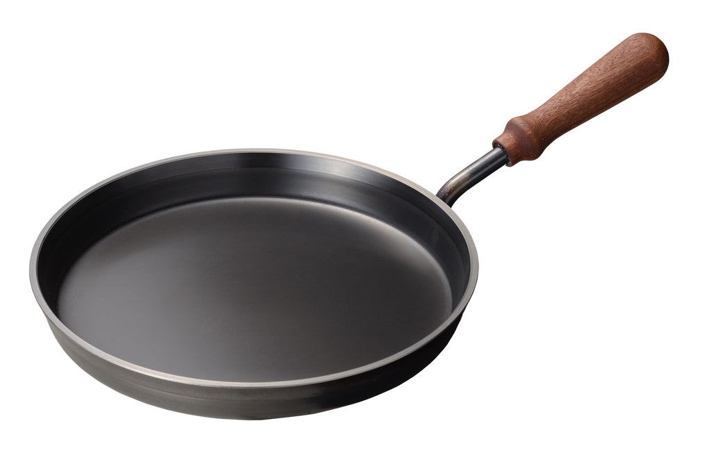 AUX（オークス）フライパン 26cm 蓋付き  [大人の鉄板]  日本製 IH対応 レシピ付き ＜ラッピング対象外＞