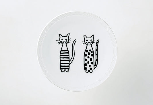 【SALE】Bitte Stenstrom（ビッテ ステンストローム）2CATS（ツーキャッツ）プレートM 波佐見焼 日本製