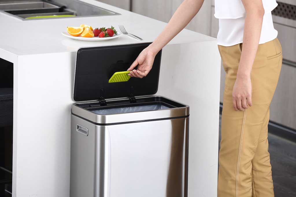 X CUBE STEP BIN エクスキューブ ステップビン ペダル式 スリムゴミ箱 シルバー 45L＜ラッピング対象外＞