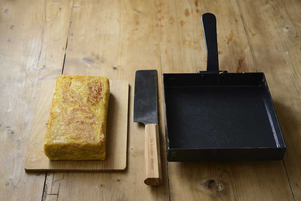 la base（ラバーゼ）鉄フライパン 玉子焼き器 18×18cm 日本製