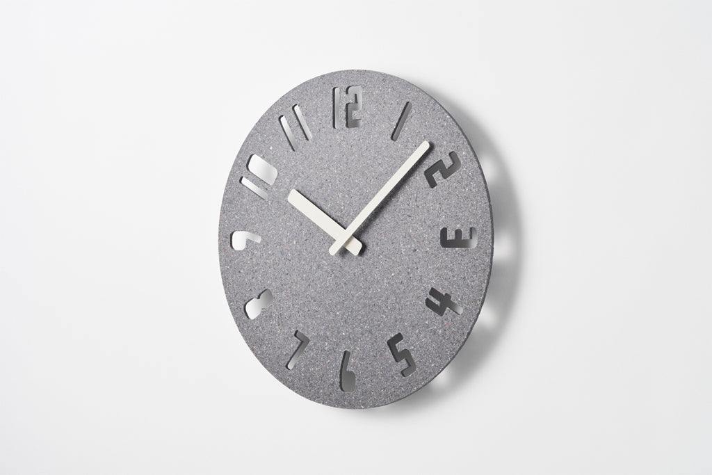 Lemnos PANECO CLOCK SAND（パネコ クロック サンド）ダークグレー 掛け時計  HIL22-10 DGY