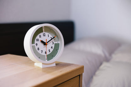 Lemnos fun pun clock with color! for table  [ ふんぷんくろっく ウィズ カラー フォア テーブル] カラー4色  YD18-05