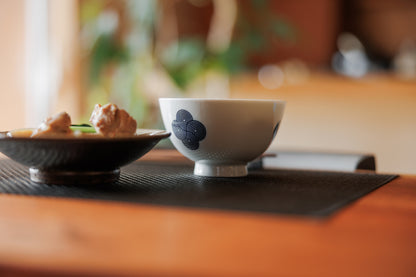 柳 宗理 / 柳 和食器シリーズ ペア飯碗 【古白磁 染付紋・渦】